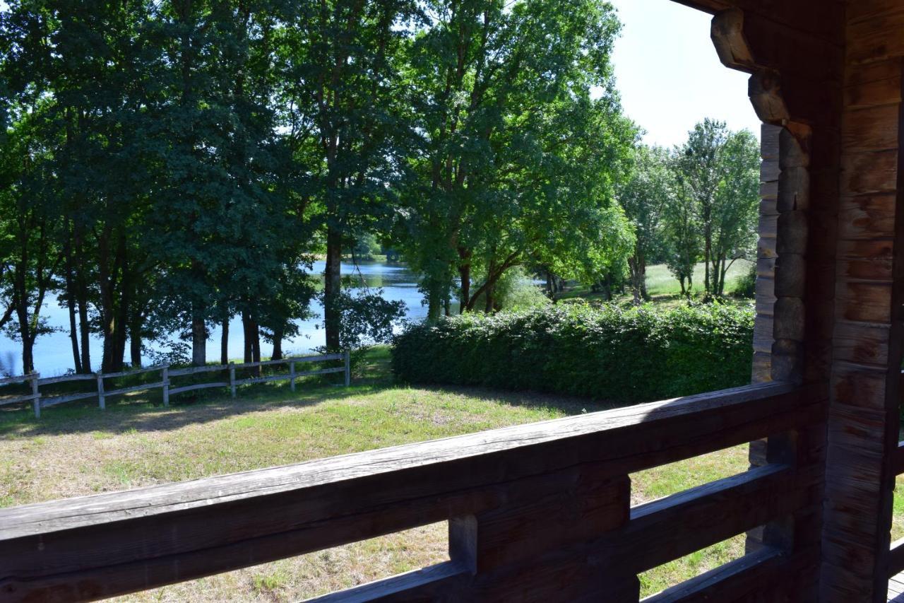 Au Bord Du Lac IV Montigny-en-Morvan Exterior foto